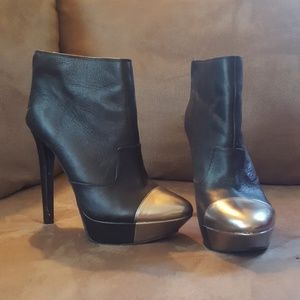Jessica Simpson booties size 6
